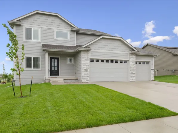 10 NW Valleyview Dr, Waukee, IA 50263