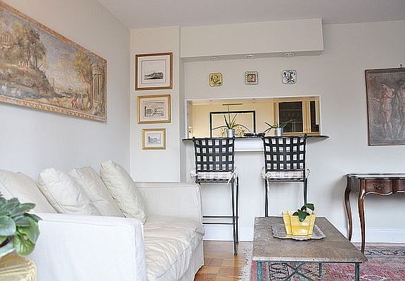 4th image of 211 E 53rd St APT 12E