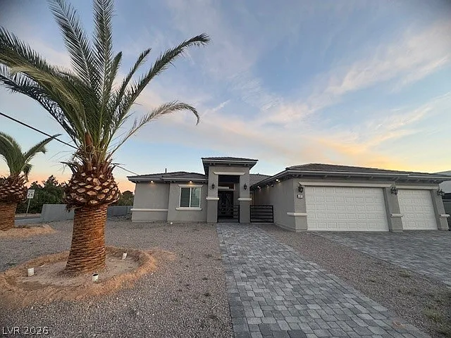 5 bed, 6.5 bath, 3628 sqft, $6,500 — Photo 2