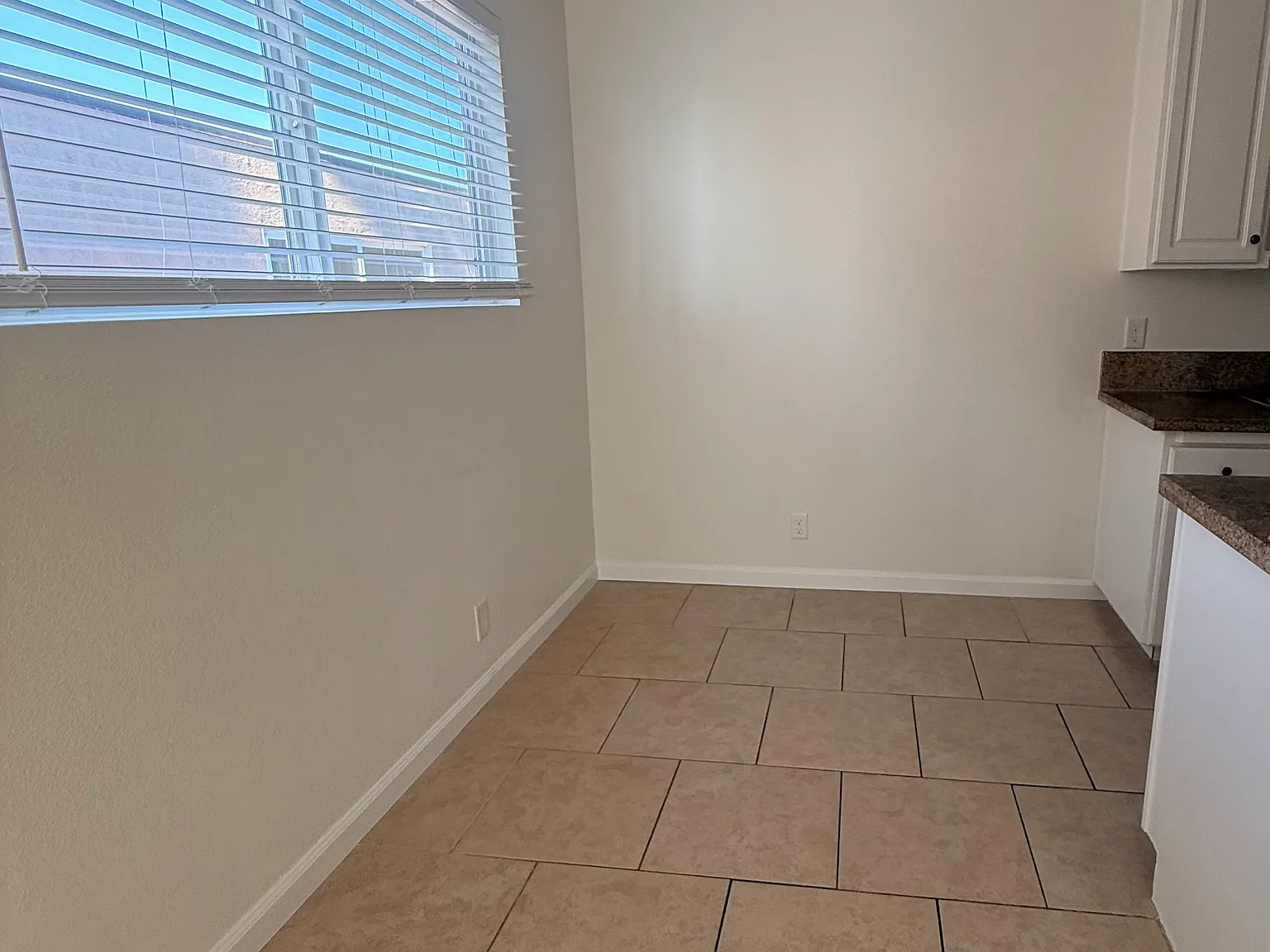 3 bed, 1.5 bath, $2,500 — Photo 4