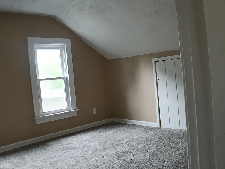 616 Irvington Ave — Photo 20