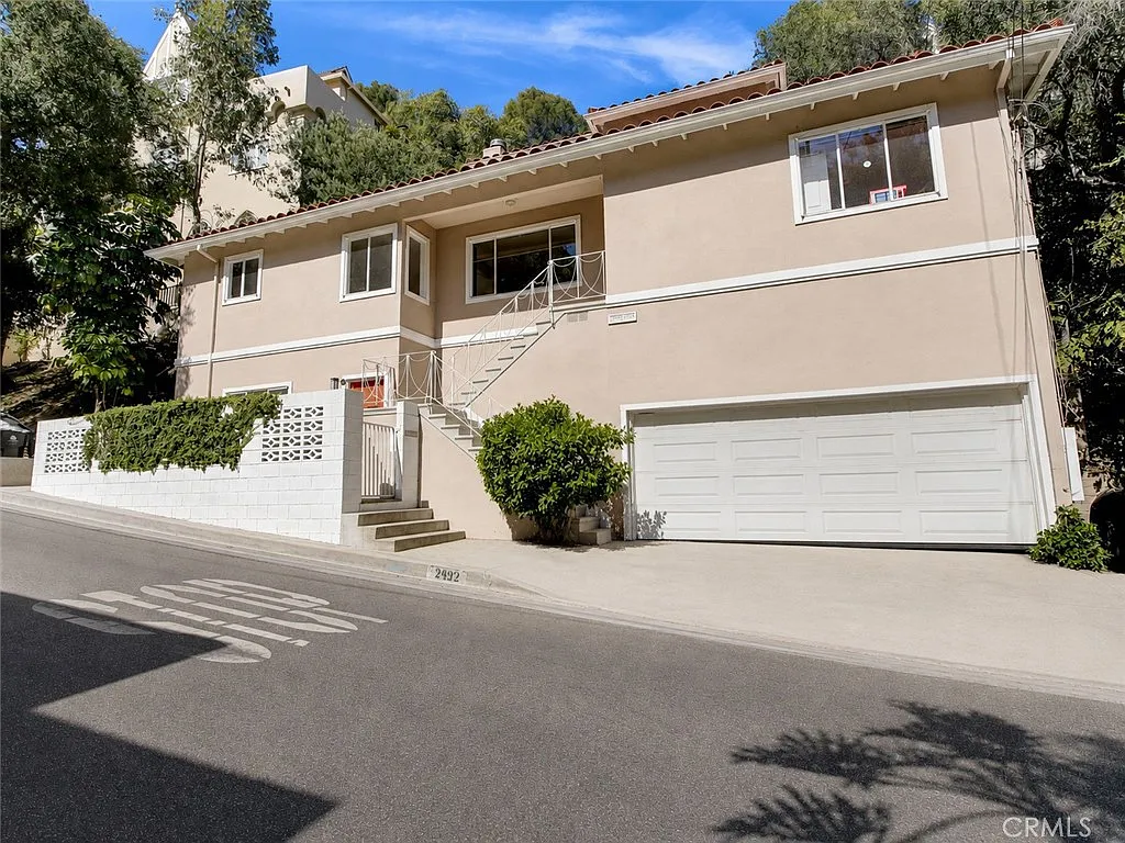 3 bed, 1820 sqft, $7,000 — Photo 1