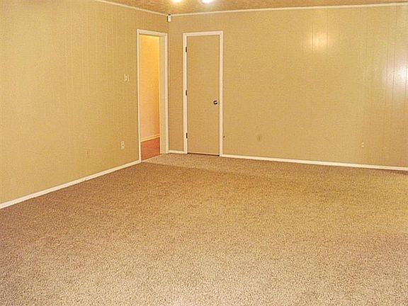 5th image of 6008 Avenue V