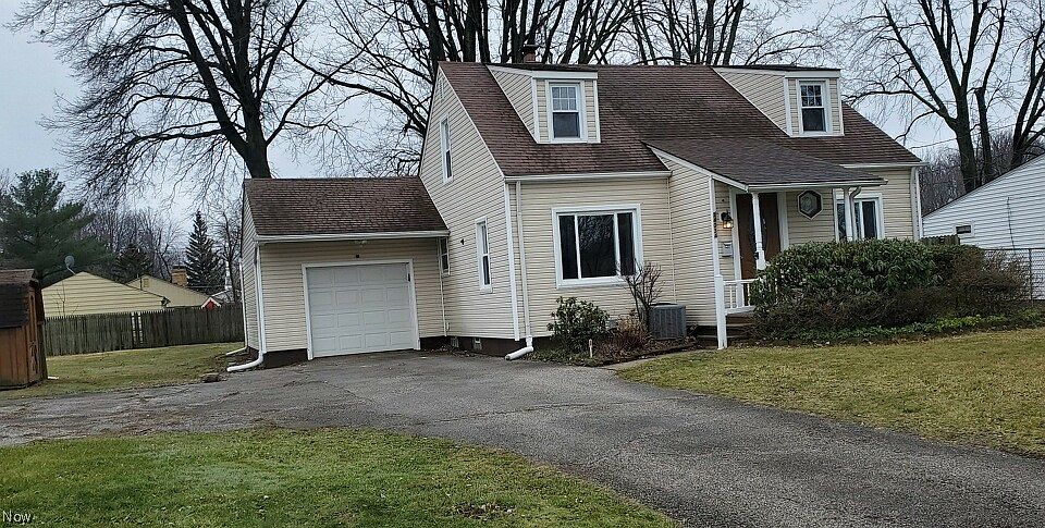 1st image of 34034 Victor Dr