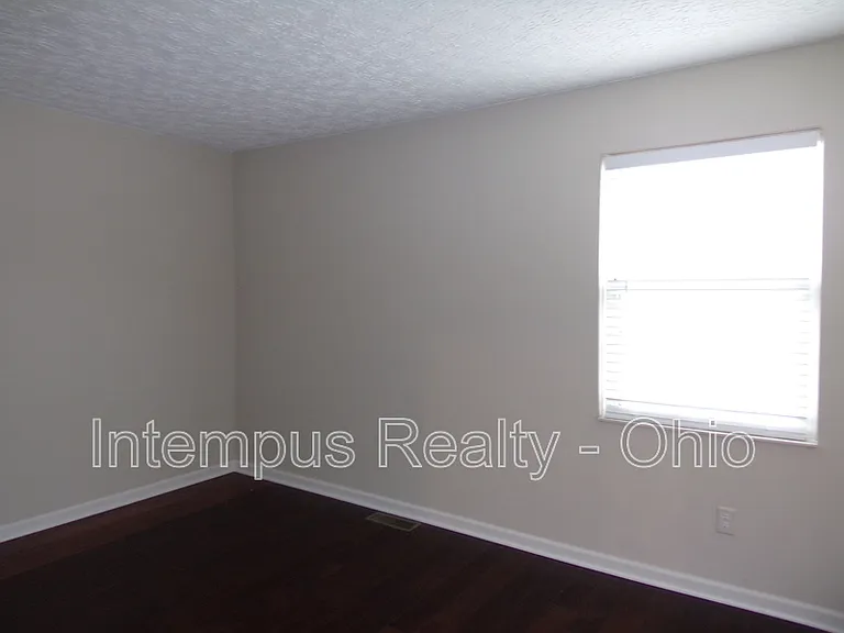 7839 Meadowhaven Blvd — Photo 17