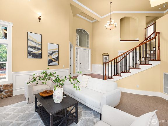 5th image of 18638 92nd Avenue NE