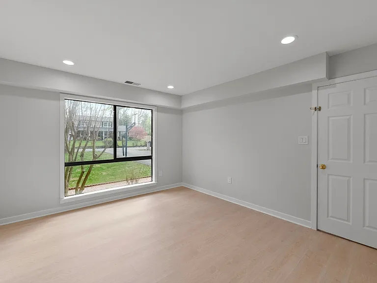 2852 Cedarest Rd — Photo 13