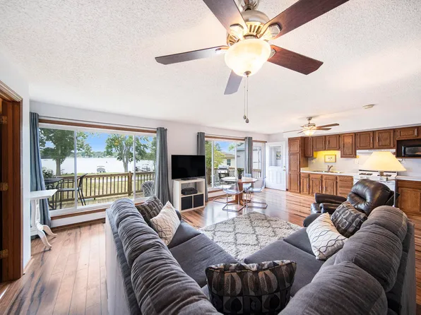 221 Evans Trl, Tipton, MI 49287