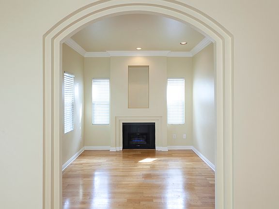 4th image of 4321 Laurel Canyon Blvd APT 201