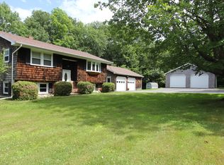 53 Leeds Junction Rd, Wales, ME 04280