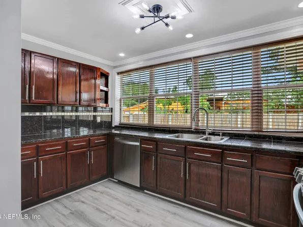 1953 DEAN Road, Jacksonville, FL 32216