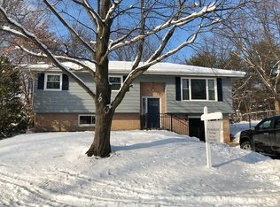 23 Chestnut Ct, Rensselaer, NY 12144