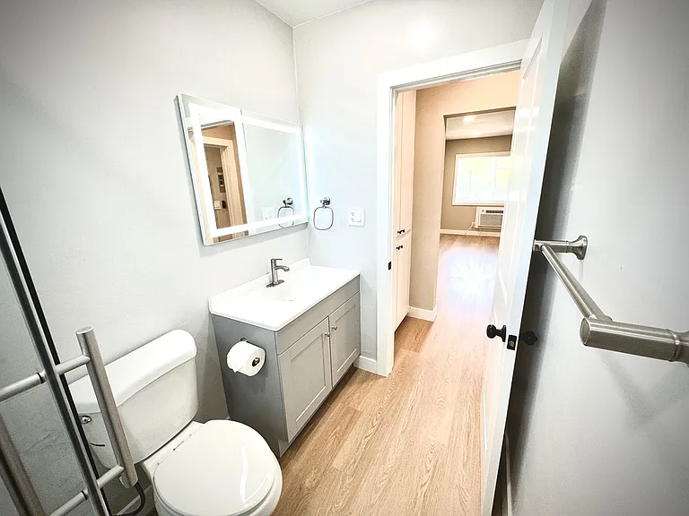 321 N Macneil St — Photo 15