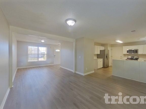 3rd image of 217 Spring St