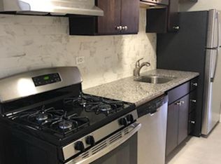 1604 W Olive Ave #1, Chicago, IL 60660