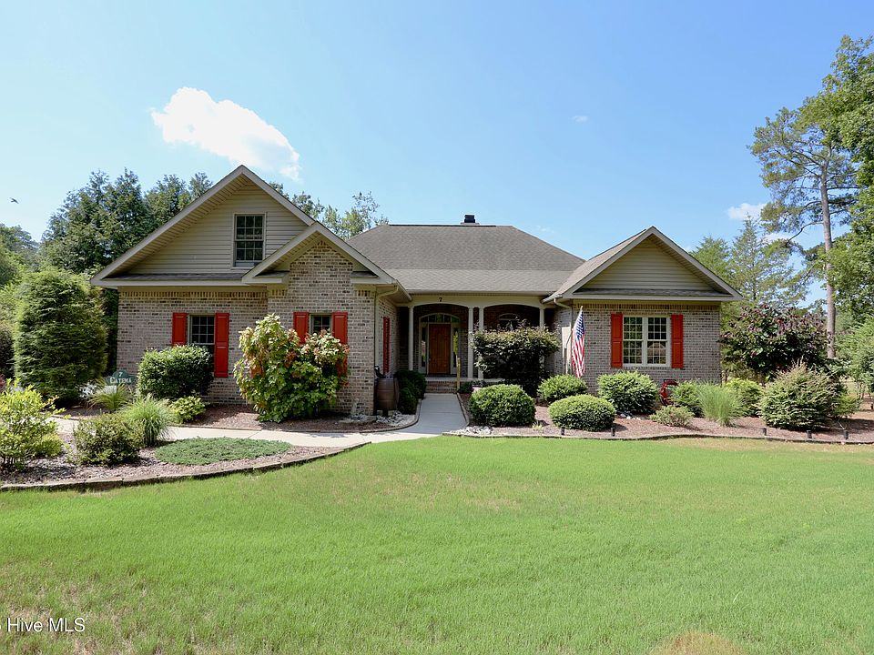1st image of 7 Bobolink Road