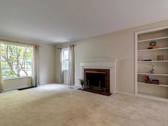 4th image of 3635 Weston Pl