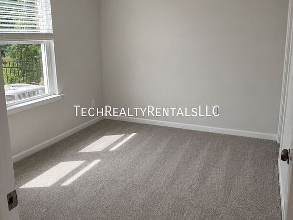 3rd image of 212 Ferebee Pl #1