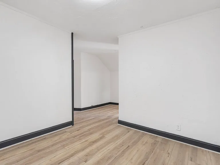 649 South Ave — Photo 3