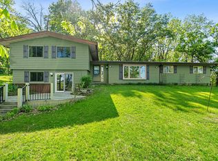 N6219 Sunnyside Rd, Ripon, WI 54941