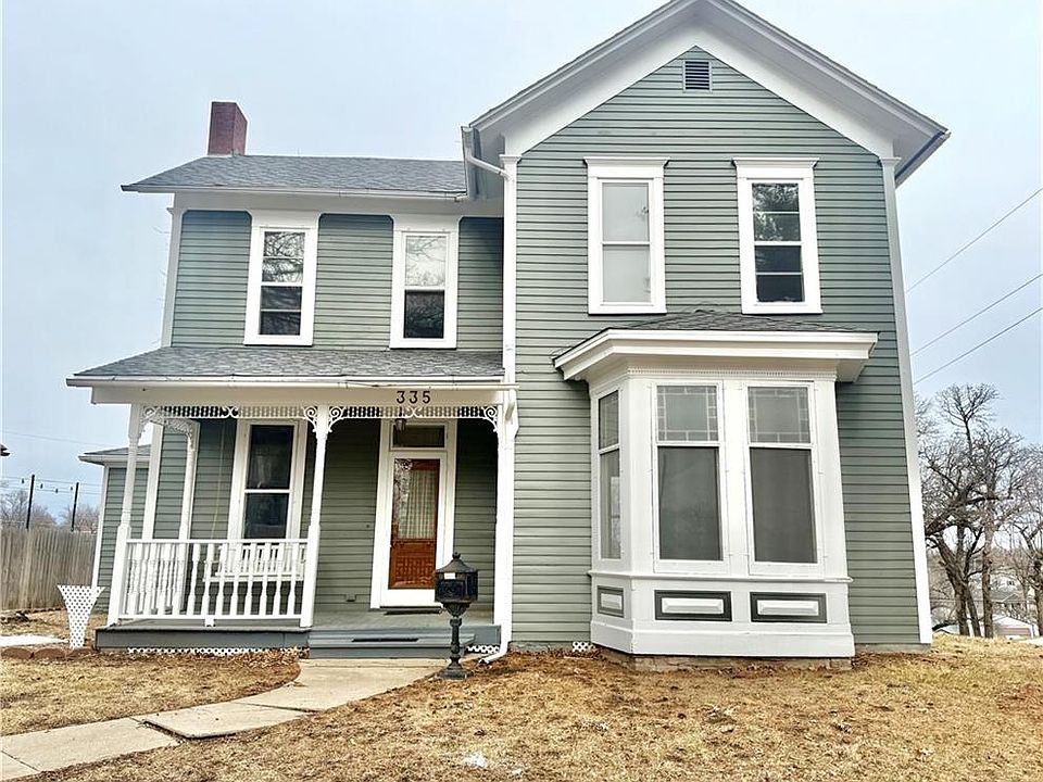 1st image of 335 E 4th St