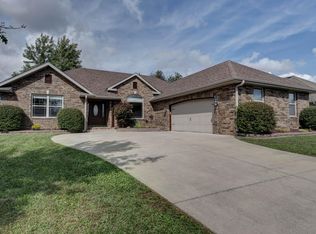 1219 W Faye Rd, Springfield, MO 65714