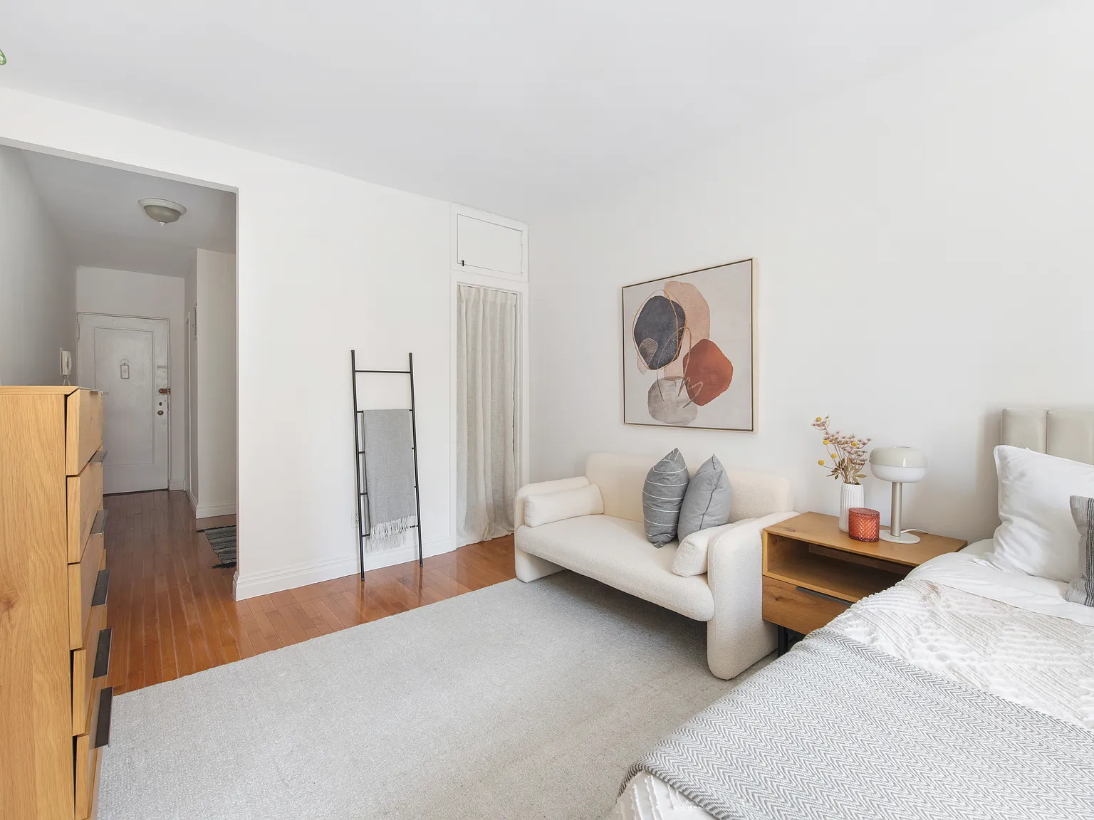 312 West 23rd Street — Photo 3