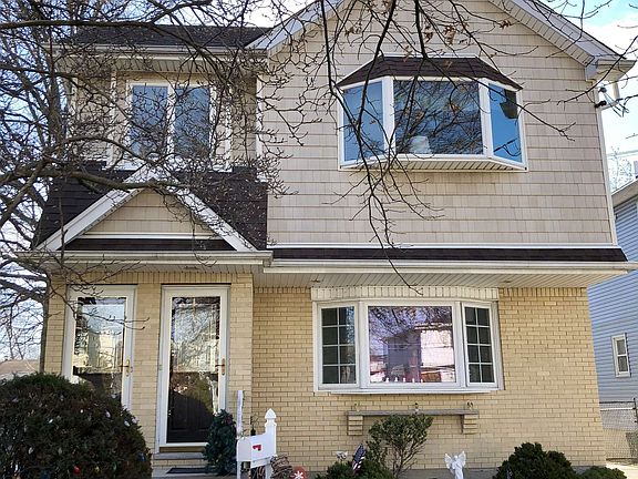2nd image of 204 Lamoka Ave