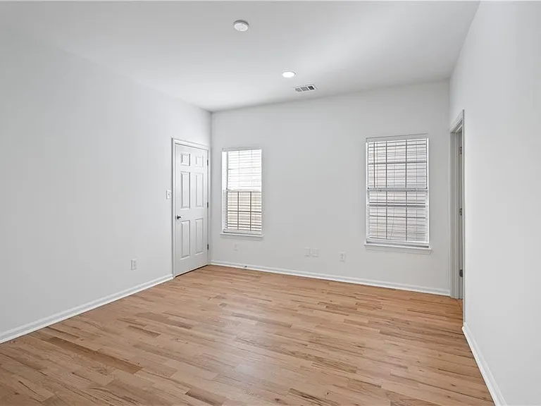 567 Winton Ter NE #A — Photo 16