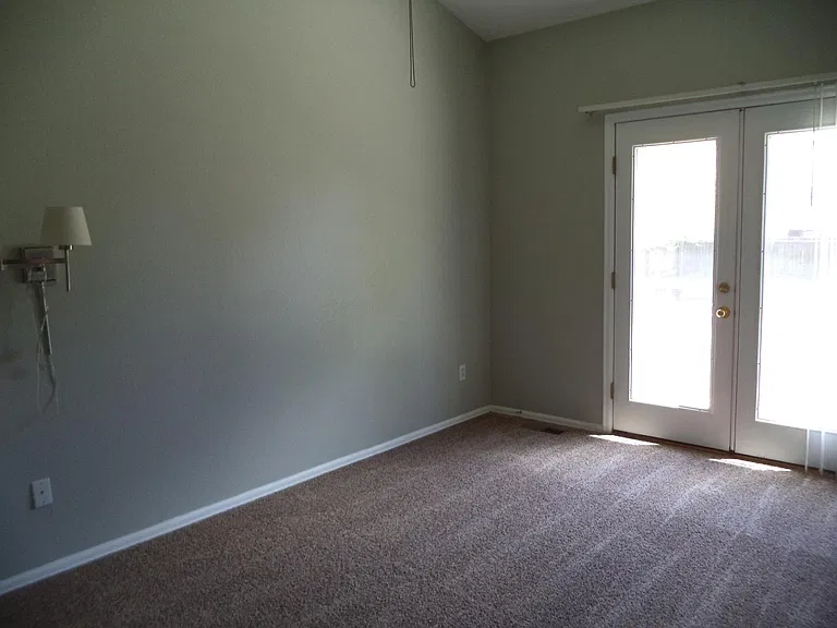8936 Copeland St — Photo 6