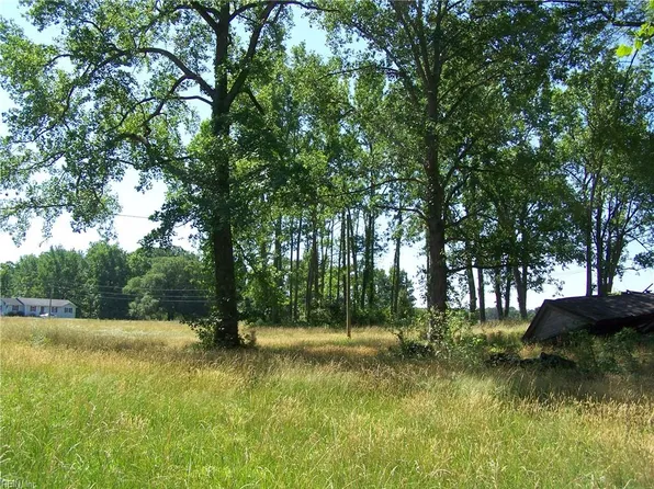 29387 Statesville Rd, Newsoms, VA 23874