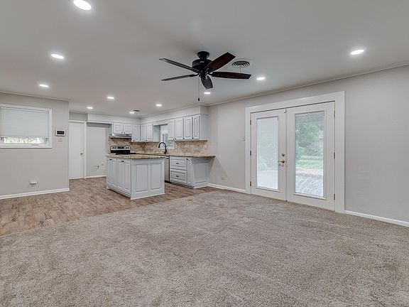 5th image of 2310 Bienville Dr