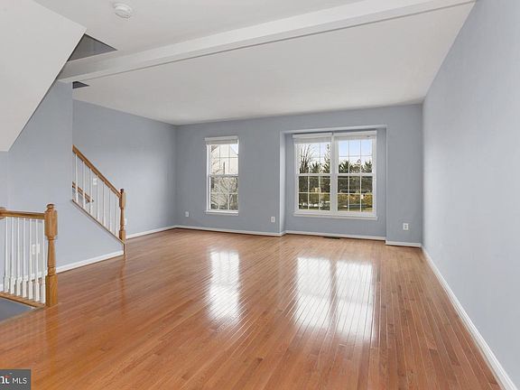 5th image of 2503 Isham Randolph Dr