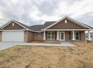 1600 Philip Ln, Marion, IL 62959