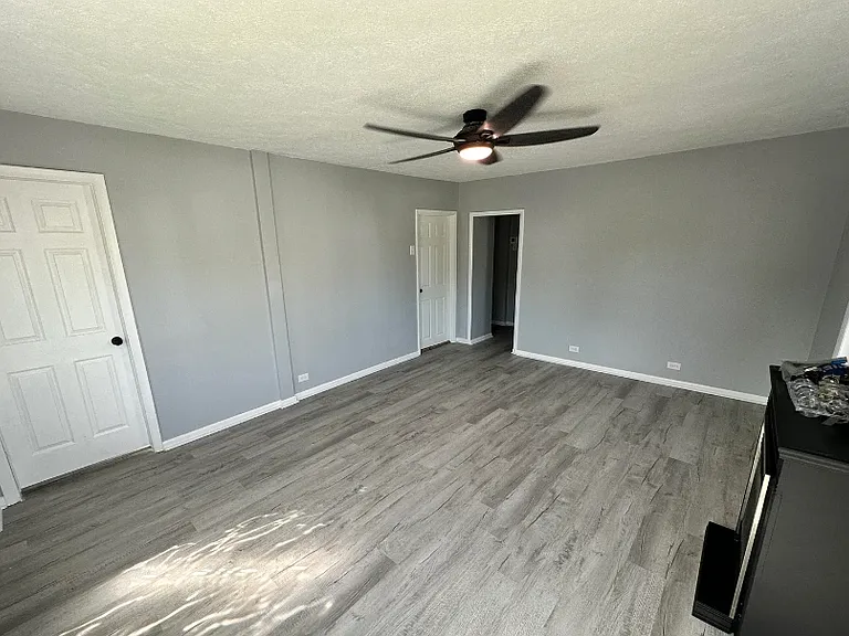 4116 Cortland Ave — Photo 5