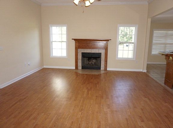 2nd image of 28 Mary Carter Ln