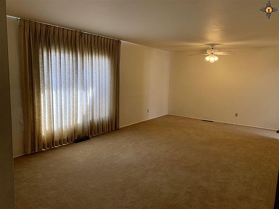 2nd image of 820 Gunnison Ave