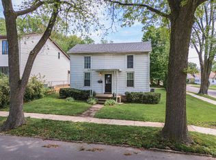 508 S McLean St, Bloomington, IL
