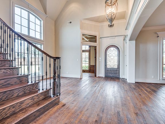 2405-spruce-ct-keller-tx-High-Res-6.jpg
