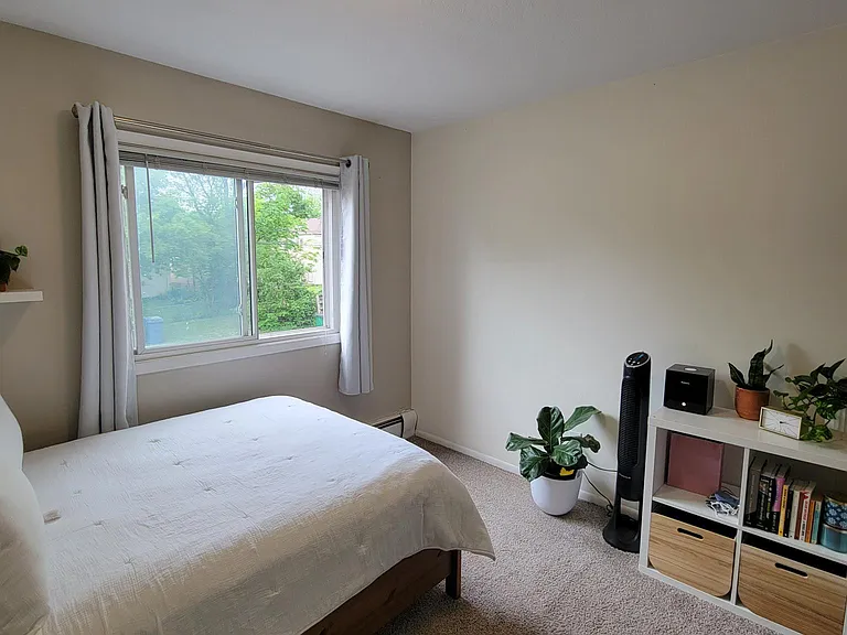 330 Monroe St NE #6 — Photo 8