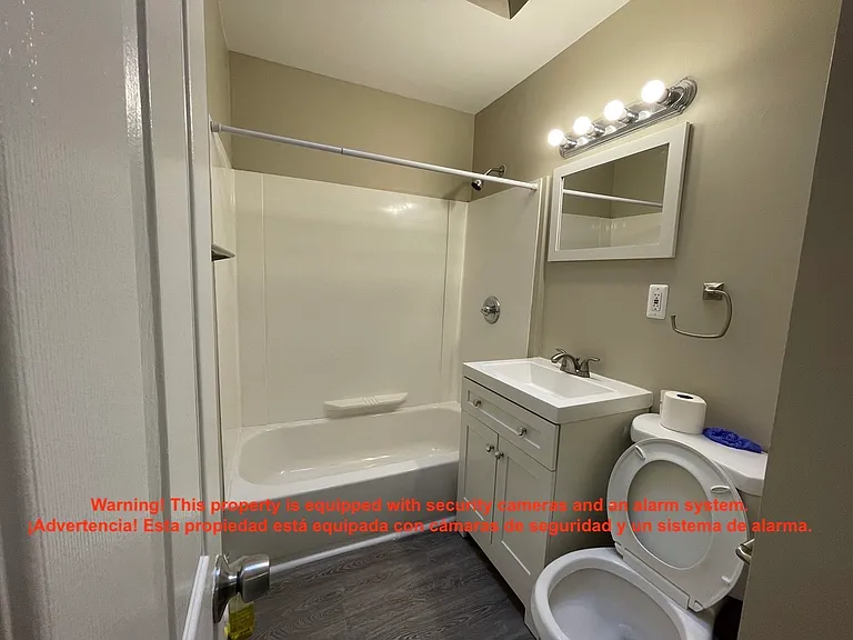 1131 Hellerman St — Photo 6