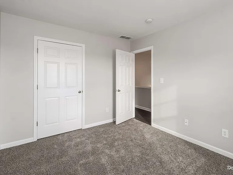 4583 Fairport Ct — Photo 11