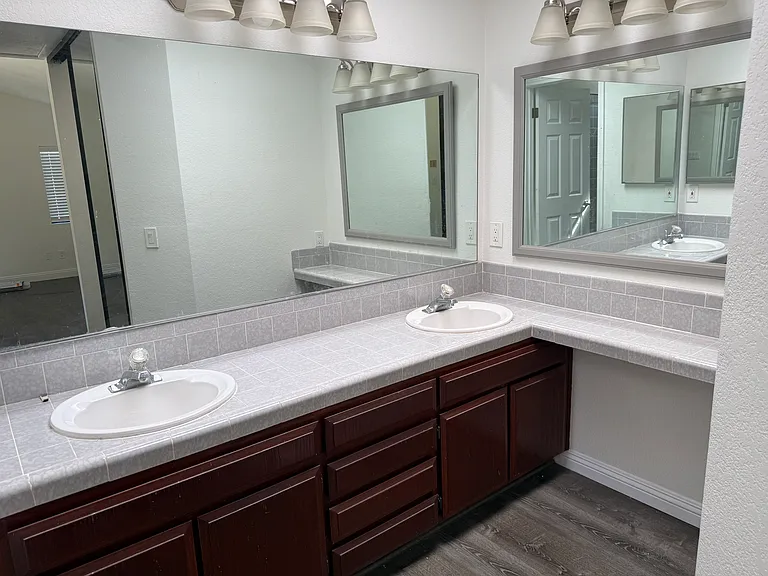 166 Las Flores Dr #A — Photo 15