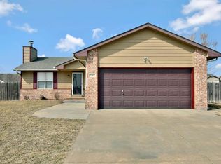2317 Paddington Ave, Newton, KS 67114