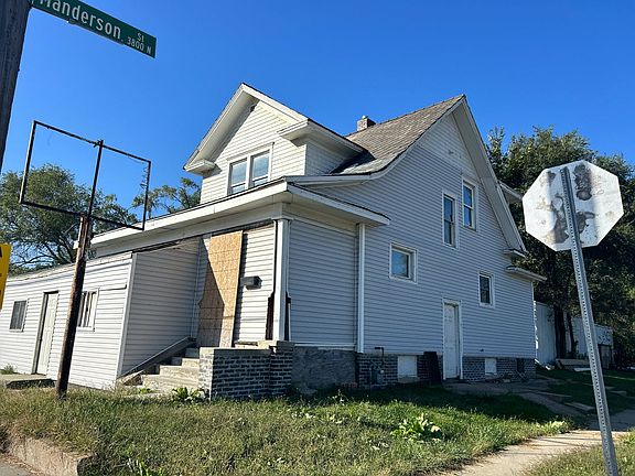 2nd image of 3724 N 30th St