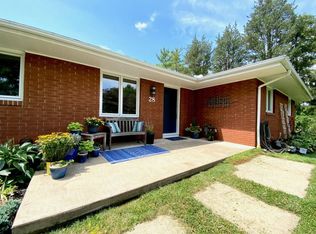 28 Canterbury Dr, Athens, OH 45701