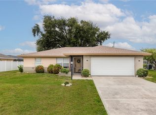 1015 SE 27th Ter, Cape Coral, FL 33904