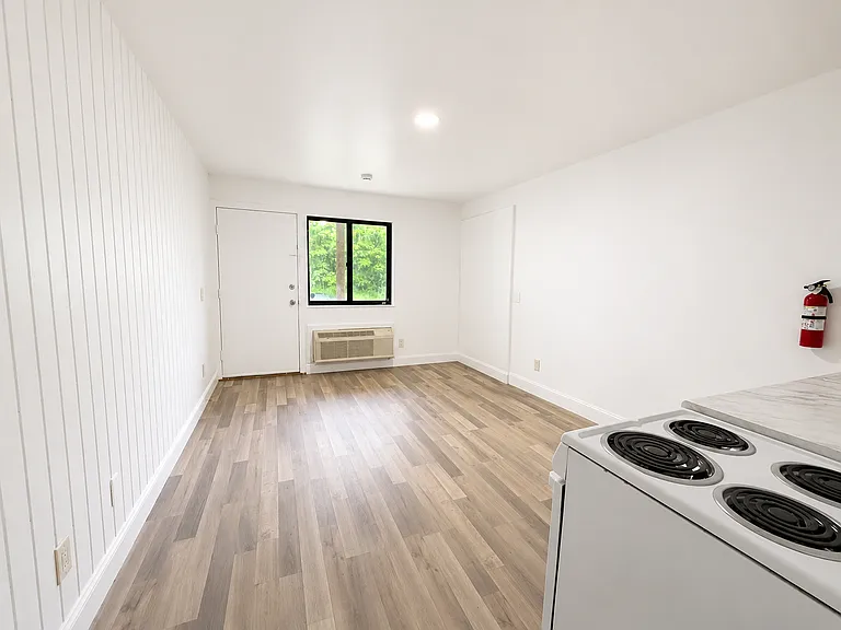 207 Old Chimney Ridge Rd #B — Photo 5