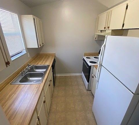 2nd image of 1355 Jefferson Ave