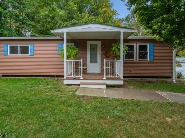 51 Baron Ct, High Bridge Boro, NJ 08829